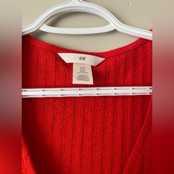 H&M Ribbed Shirt - Picture 2 of 2